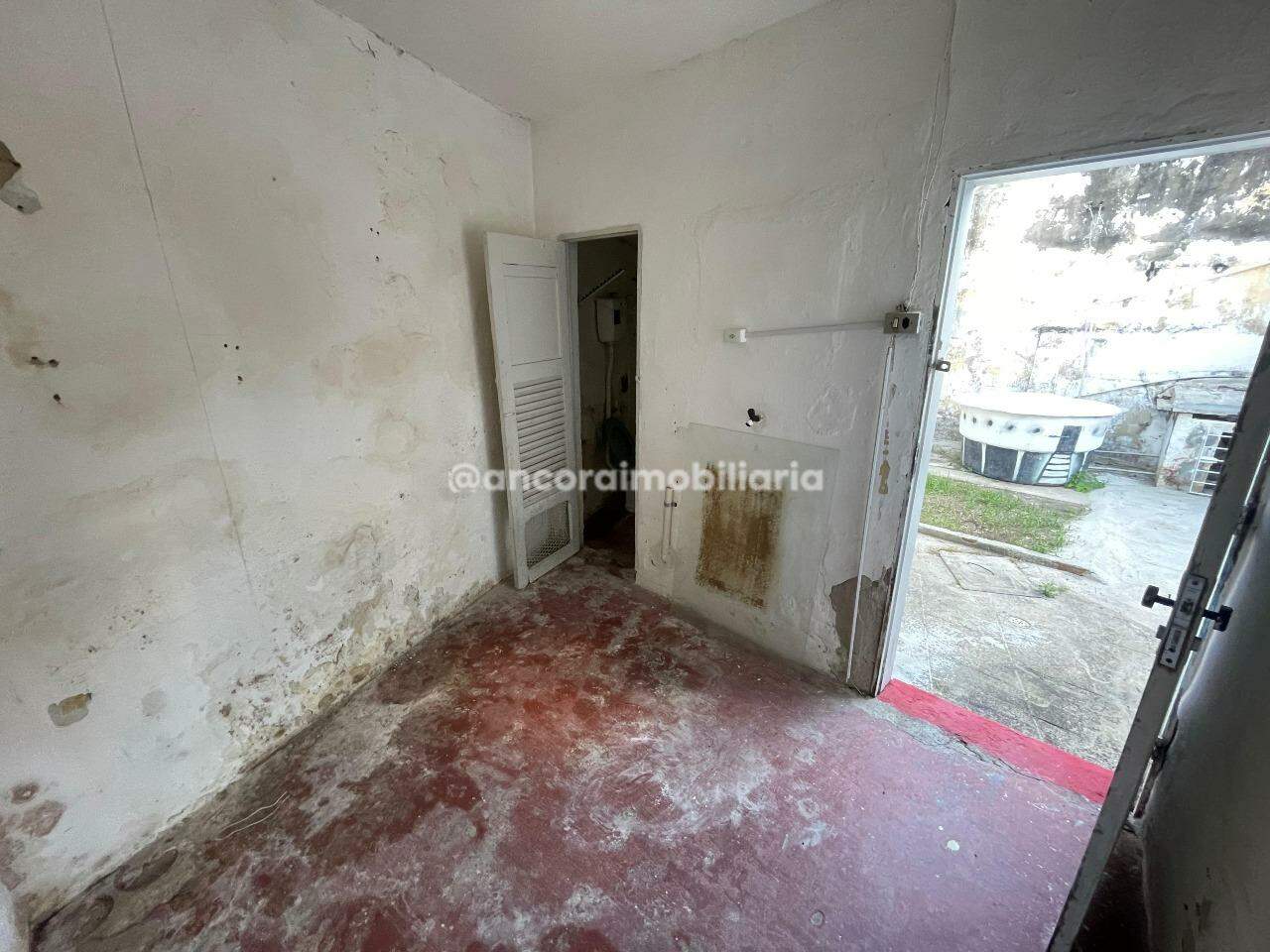 Casa para aluguel no Encruzilhada: 