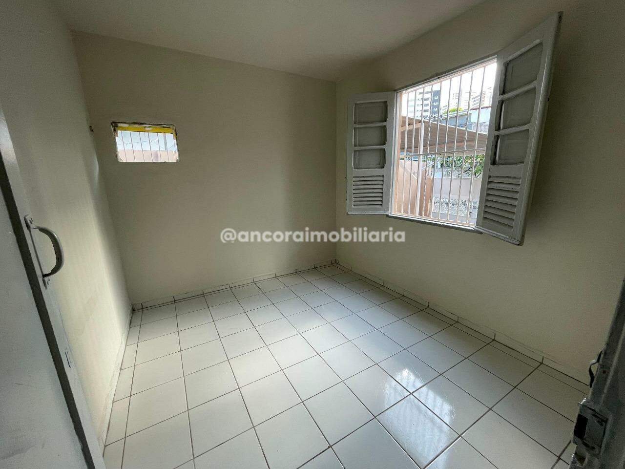 Casa para aluguel no Encruzilhada: 