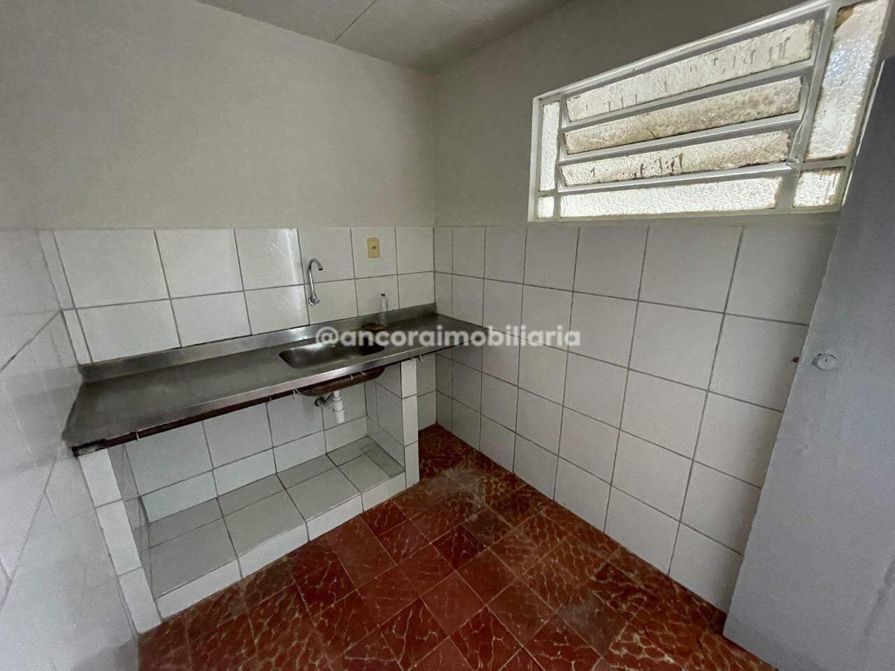 Casa para aluguel no Encruzilhada: 