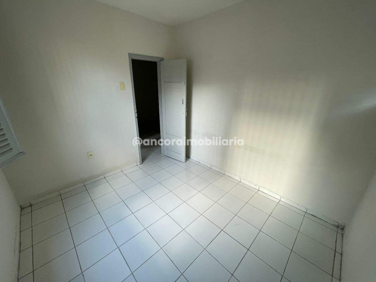 Casa para aluguel no Encruzilhada: 
