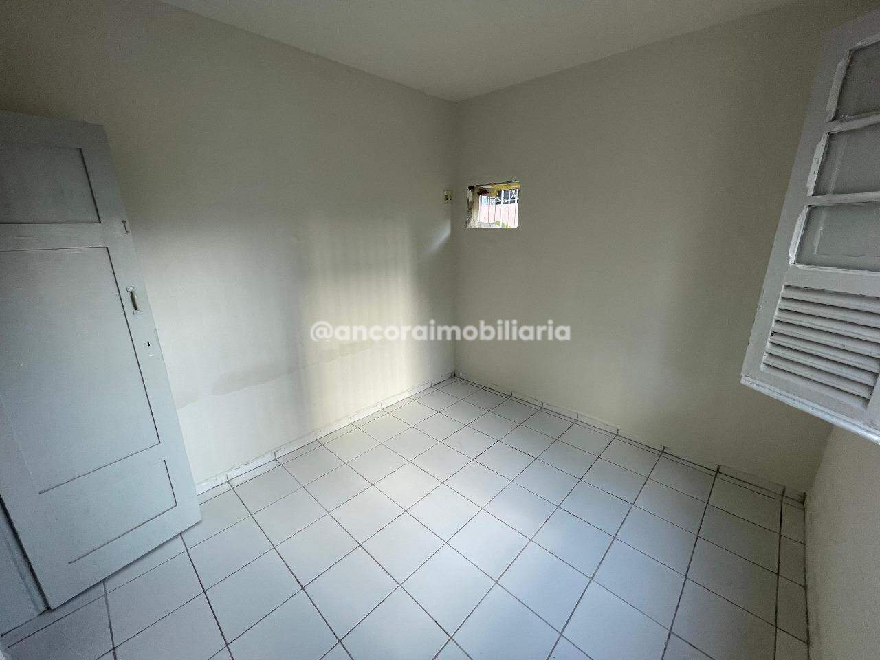 Casa para aluguel no Encruzilhada: 