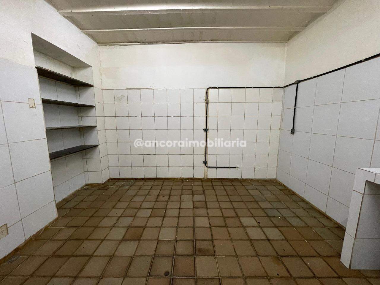 Sala para aluguel no Graças: 