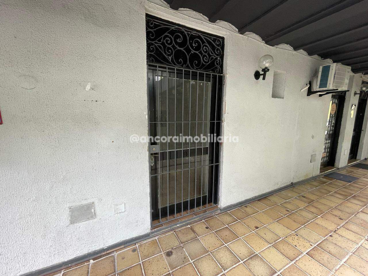 Sala para aluguel no Graças: 