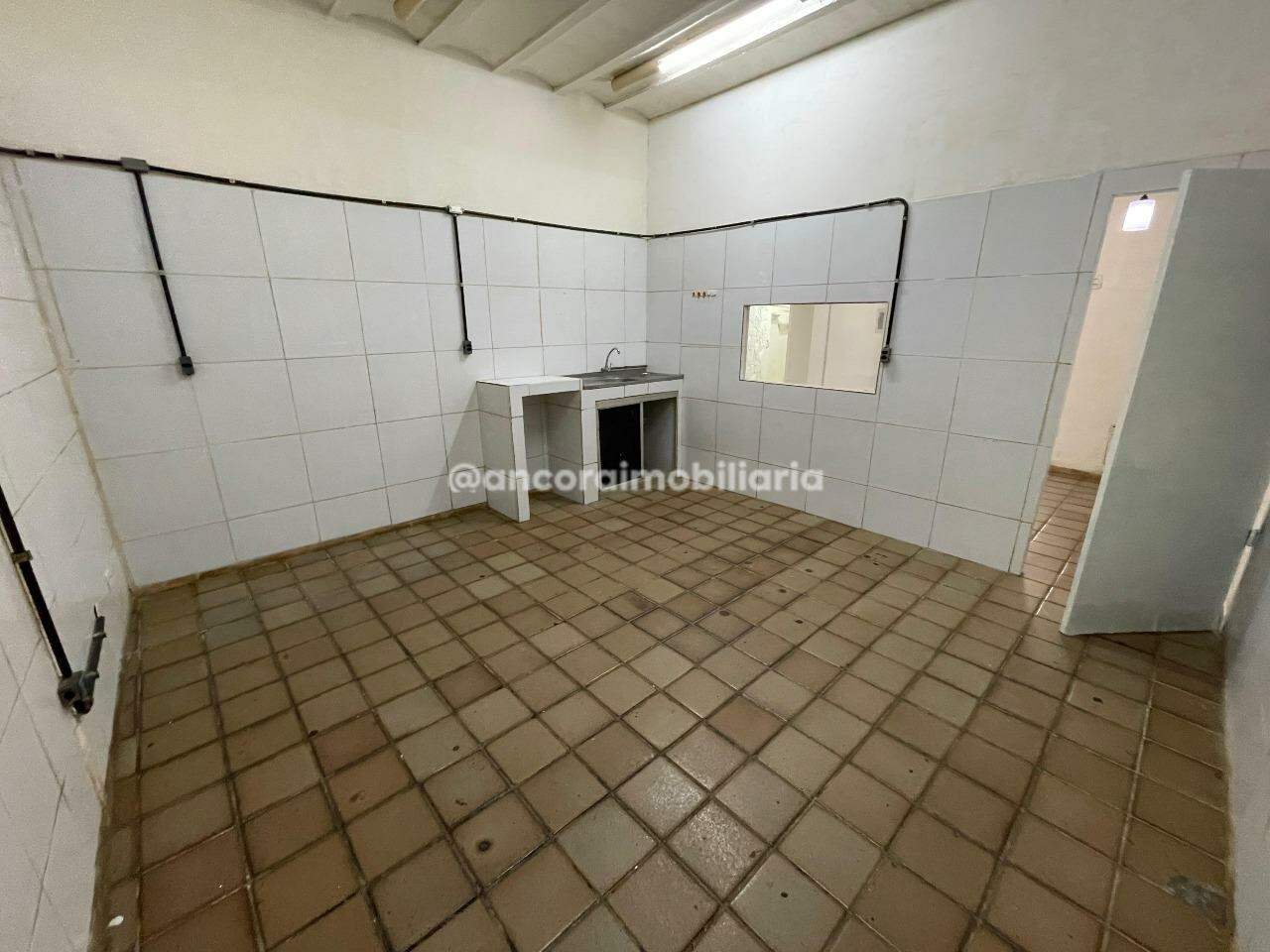 Sala para aluguel no Graças: 