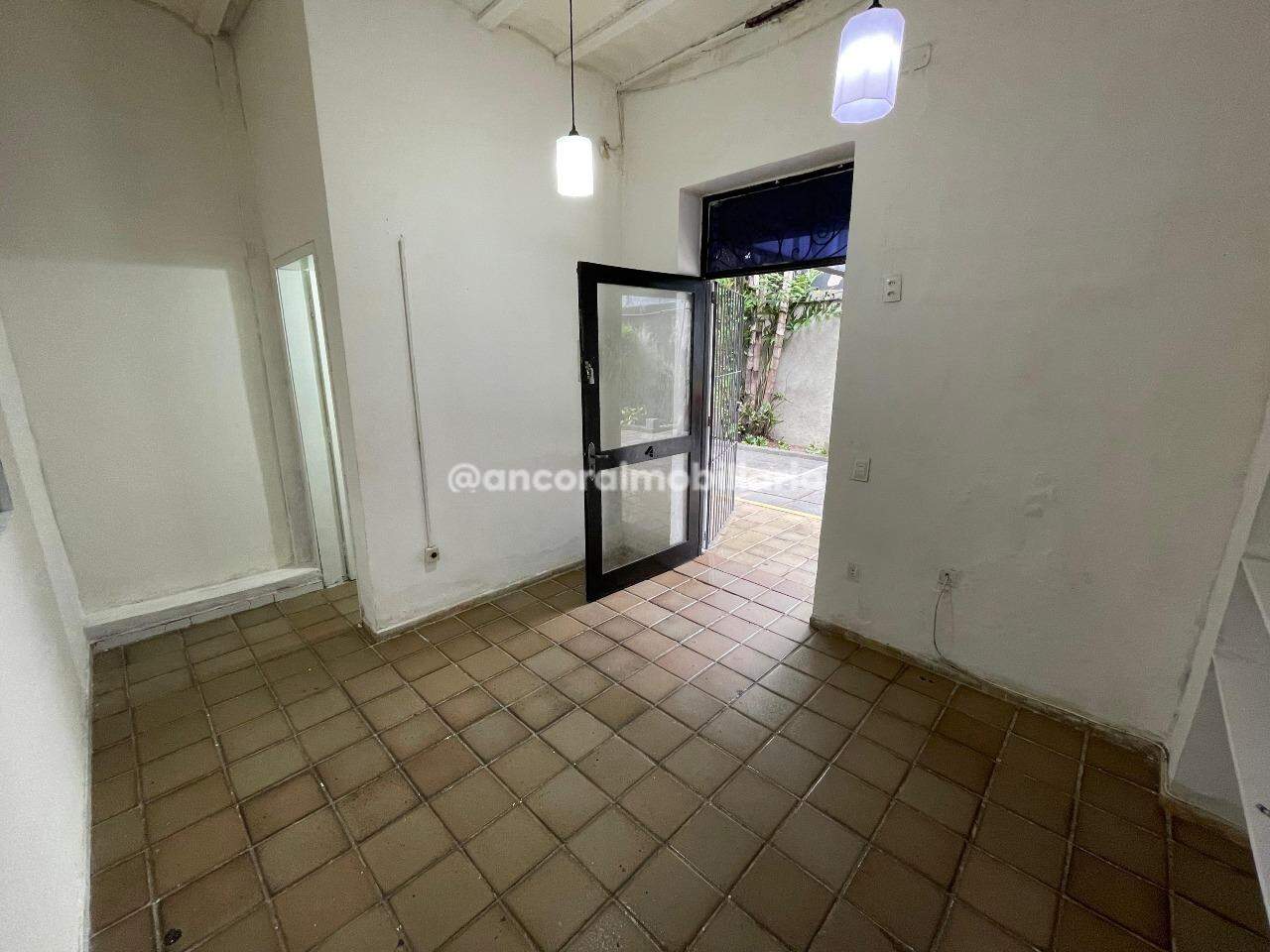 Sala para aluguel no Graças: 