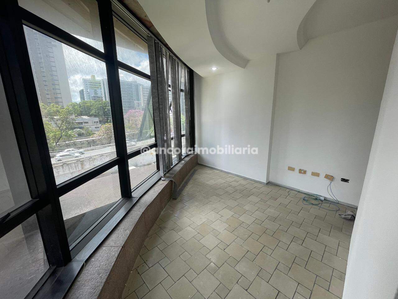 Sala para aluguel no Santo Amaro: 