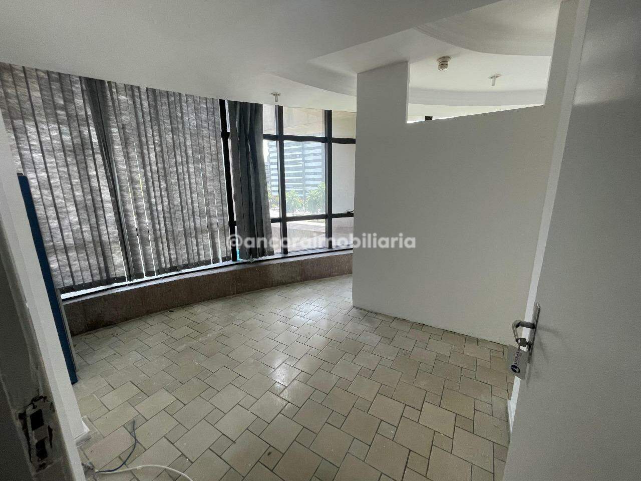 Sala para aluguel no Santo Amaro: 