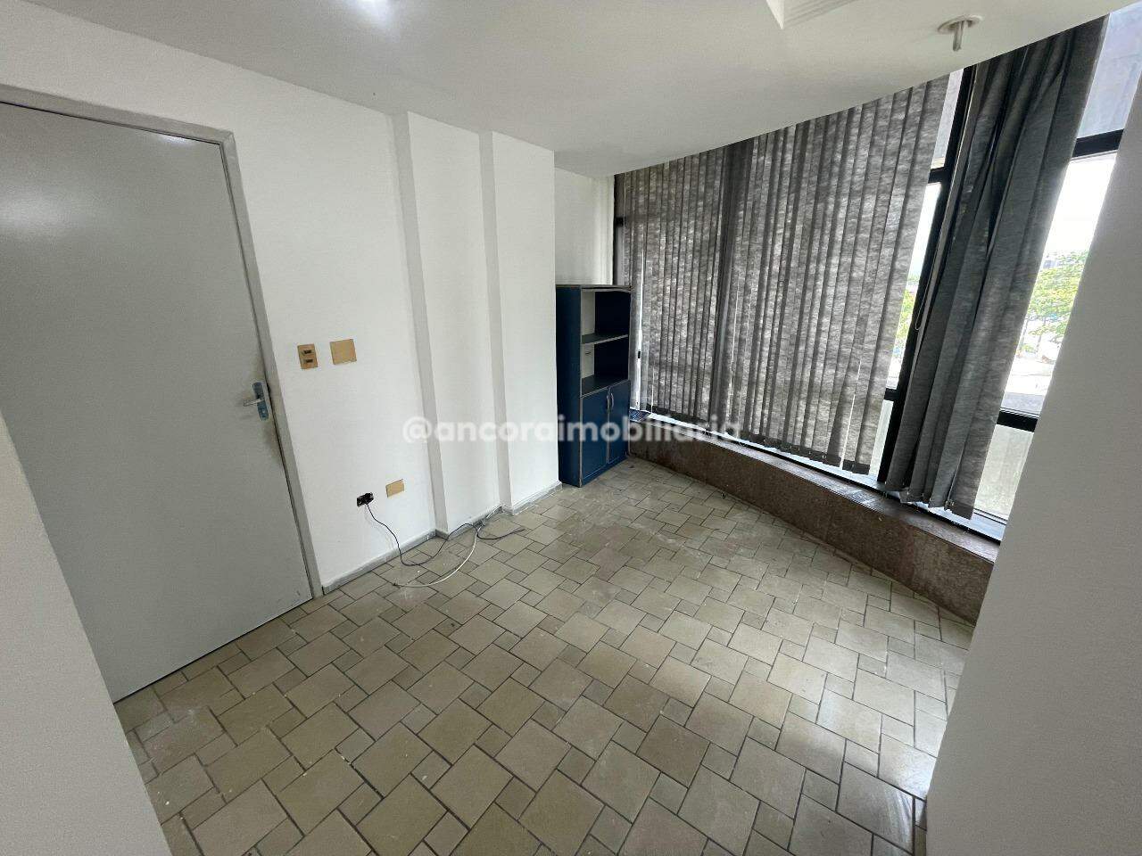 Sala para aluguel no Santo Amaro: 