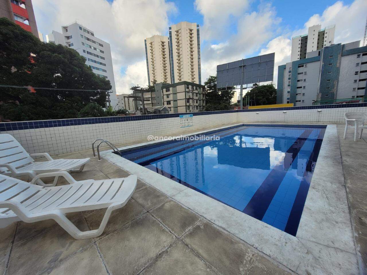 Apartamento para aluguel no Tamarineira: 