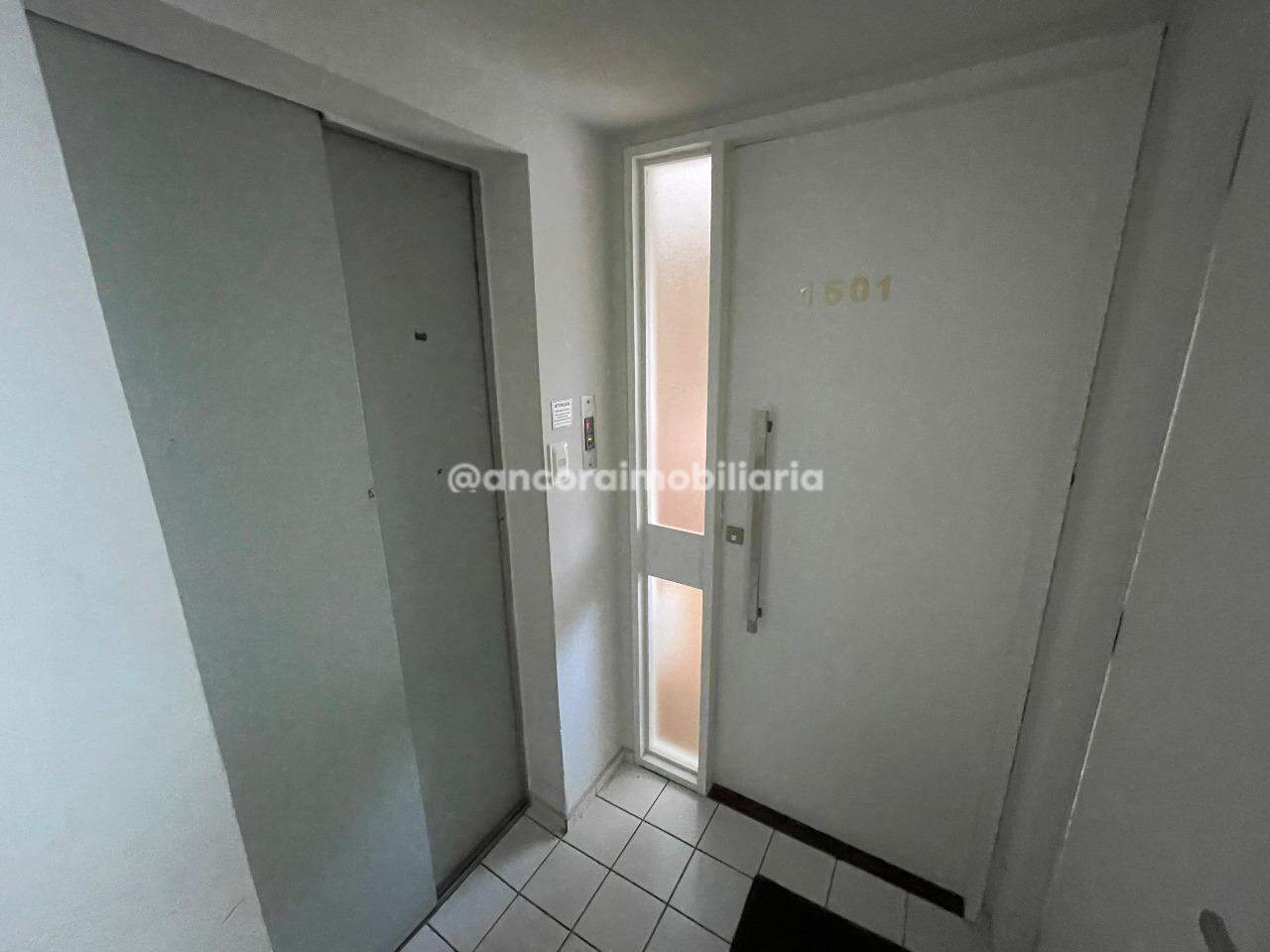 Apartamento para aluguel no Tamarineira: 