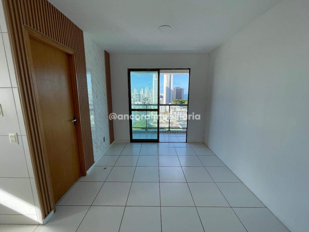 Apartamento para aluguel no Candeias: 