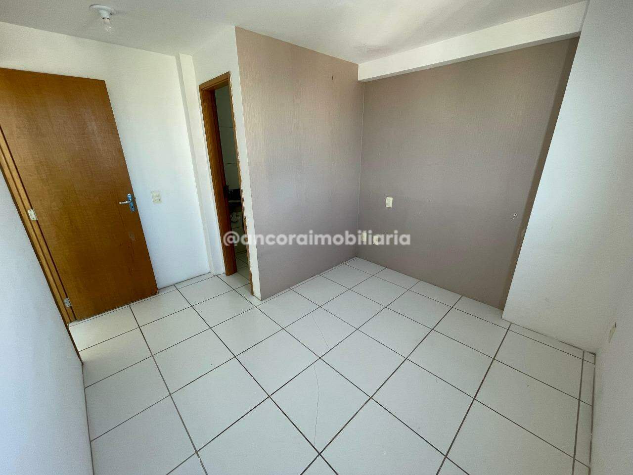 Apartamento para aluguel no Candeias: 