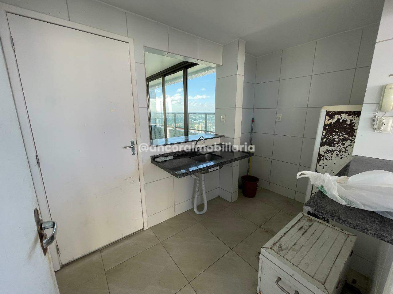 Apartamento para aluguel no Candeias: 