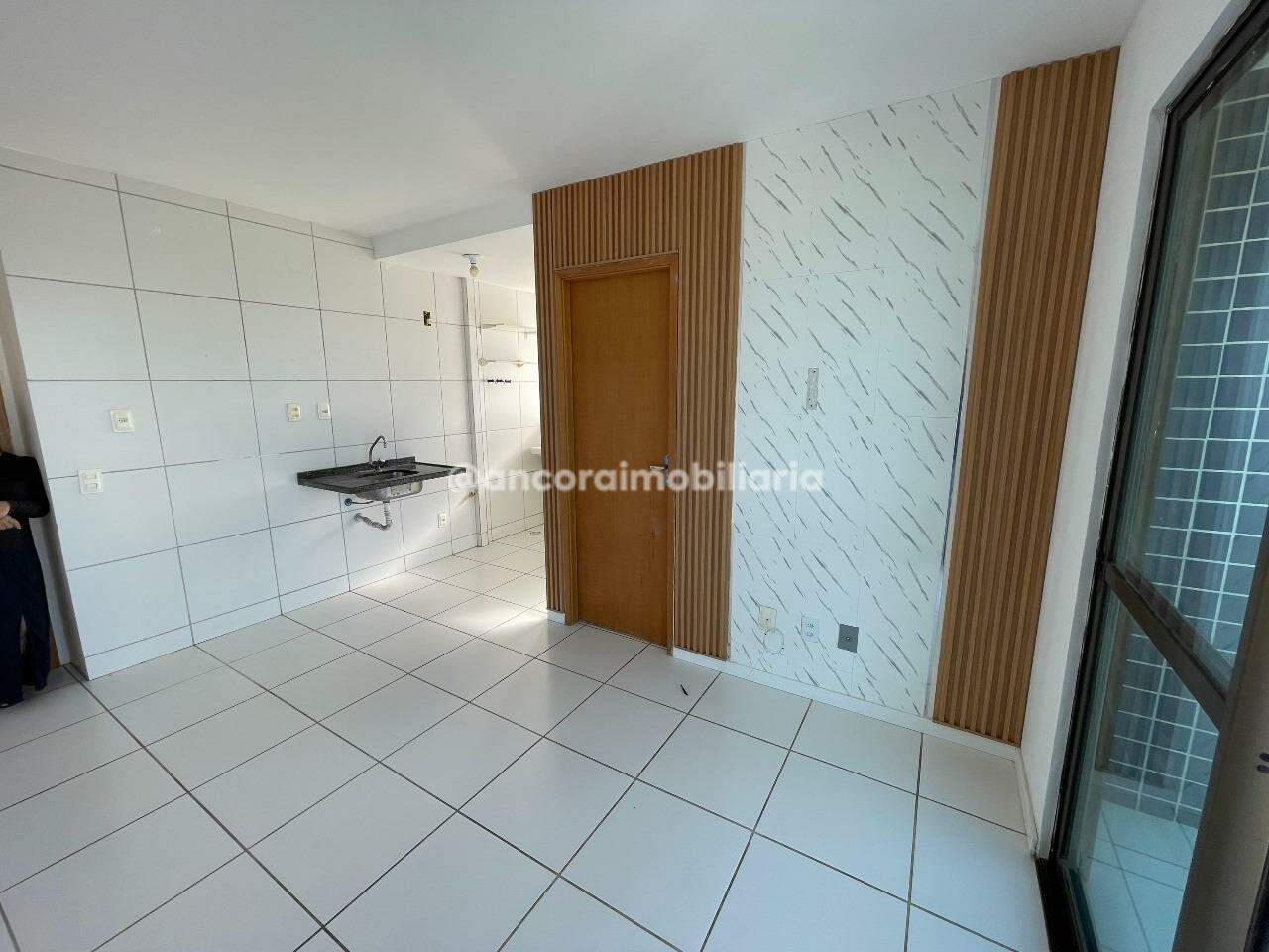 Apartamento para aluguel no Candeias: 