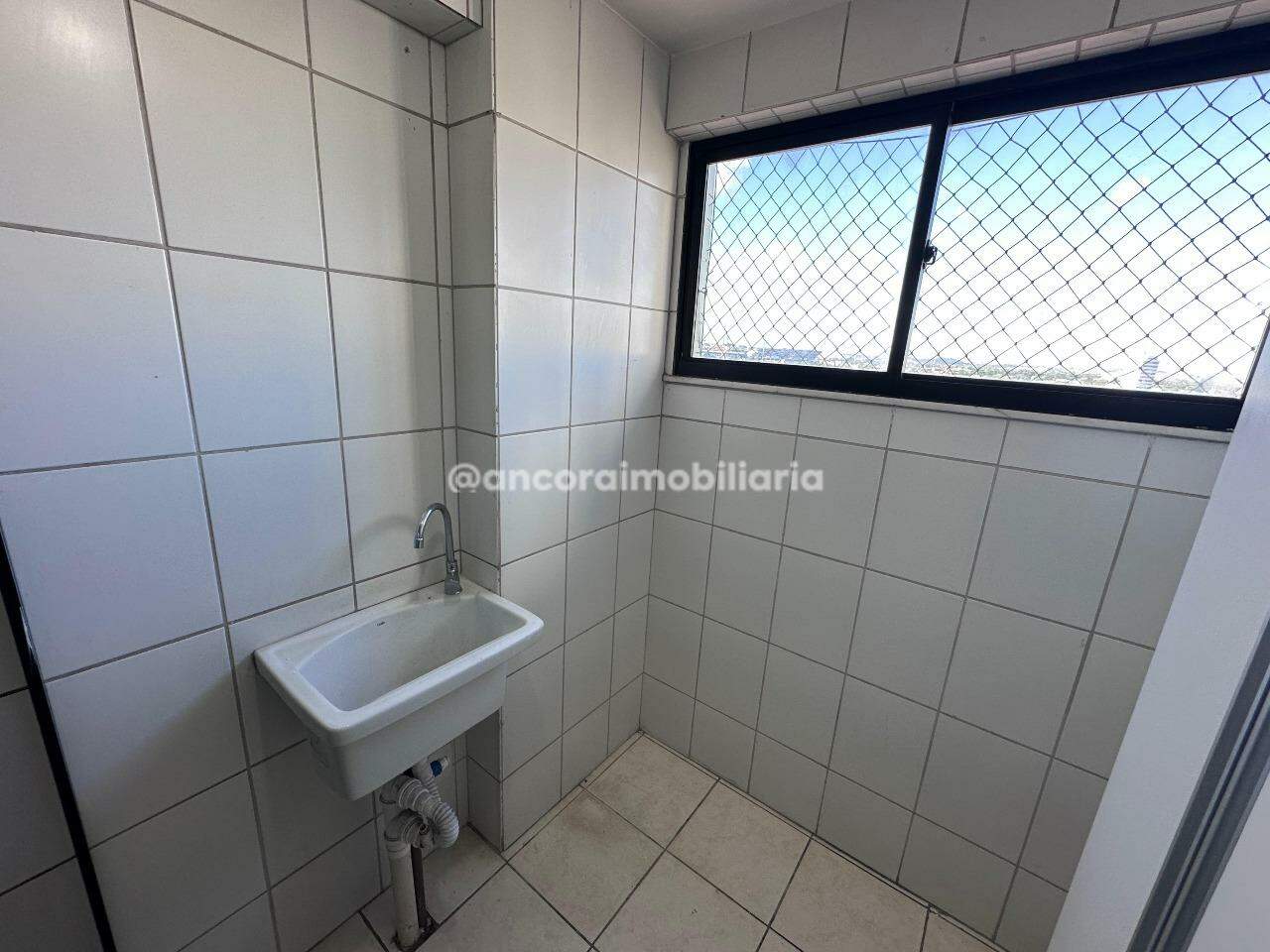 Apartamento para aluguel no Encruzilhada: 