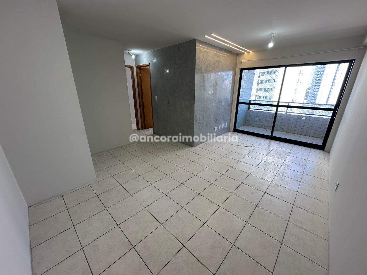 Apartamento para aluguel no Encruzilhada: 