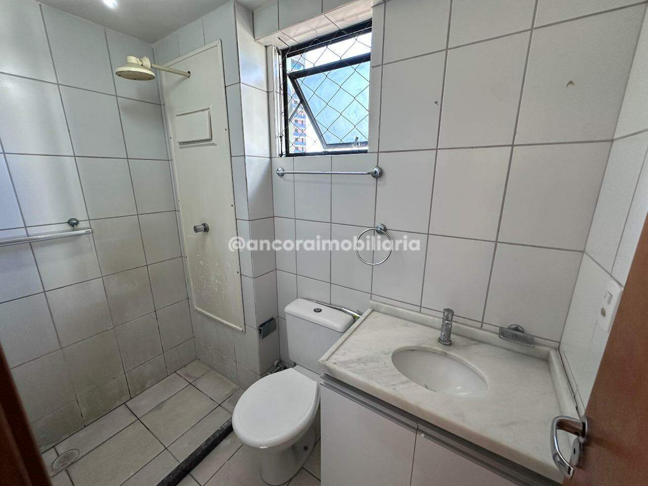 Apartamento para aluguel no Encruzilhada: 