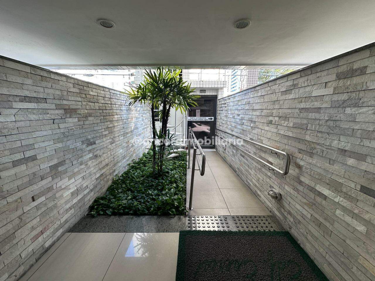 Apartamento para aluguel no Encruzilhada: 