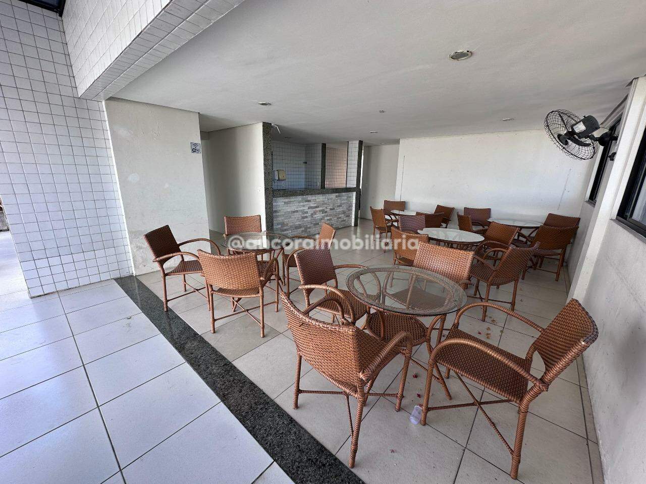 Apartamento para aluguel no Encruzilhada: 