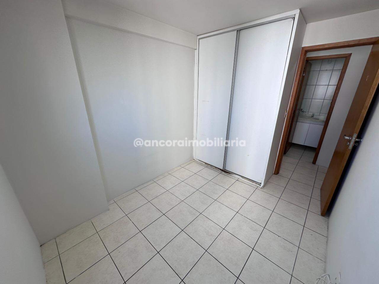Apartamento para aluguel no Encruzilhada: 