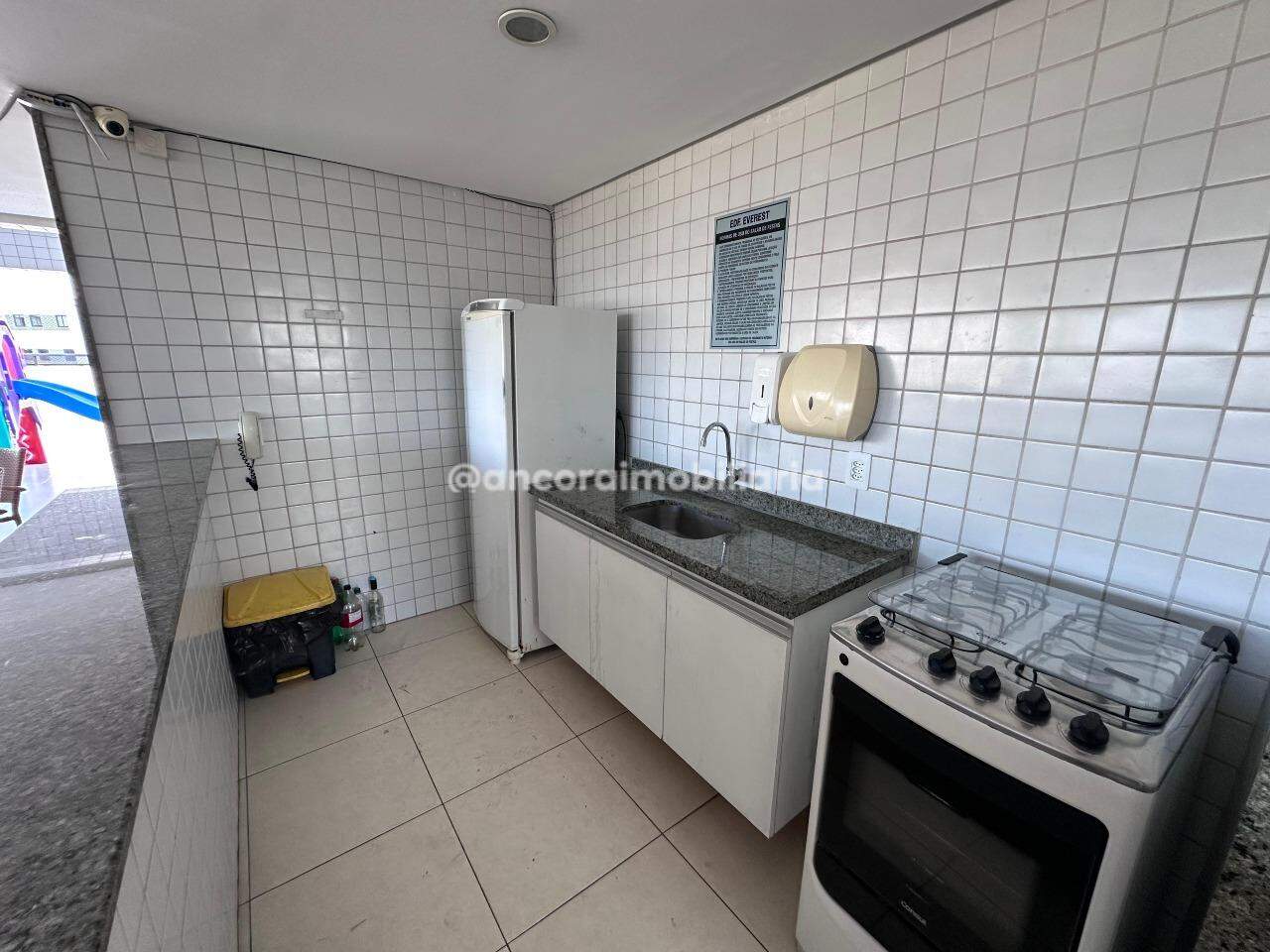 Apartamento para aluguel no Encruzilhada: 