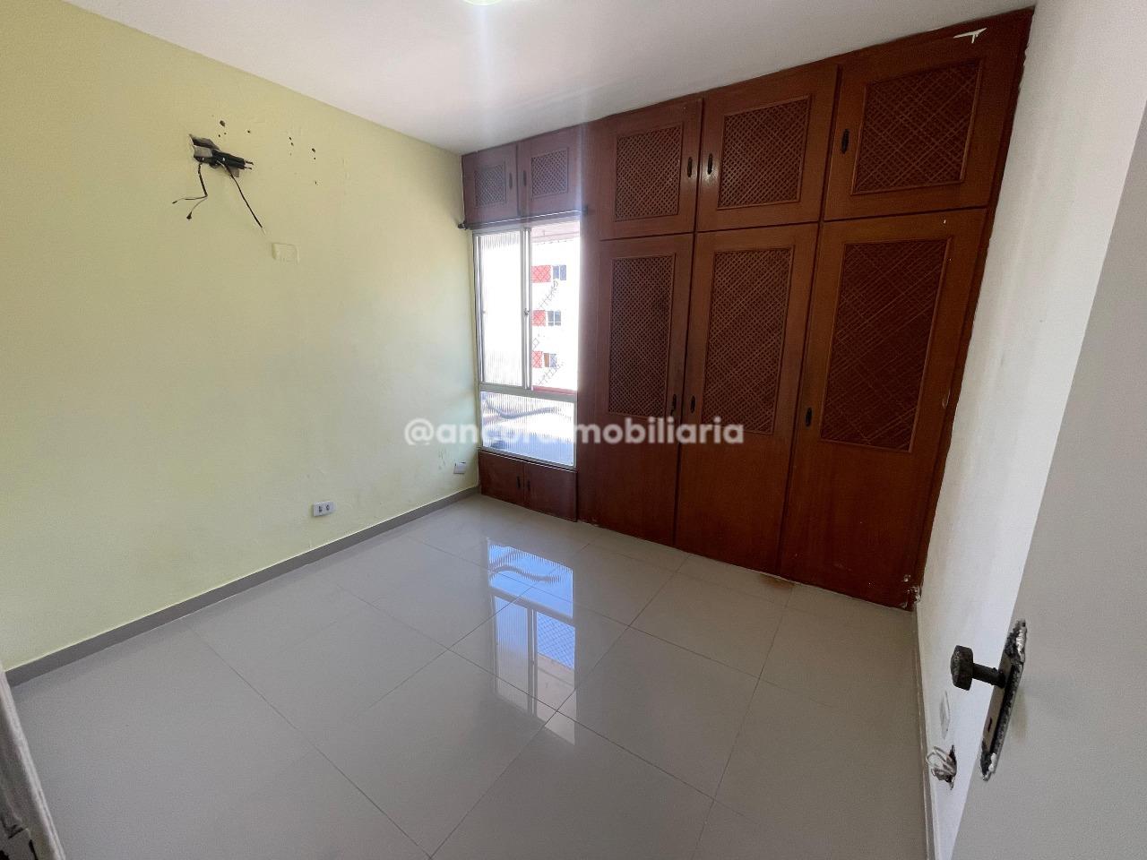 Apartamento para aluguel no Candeias: 