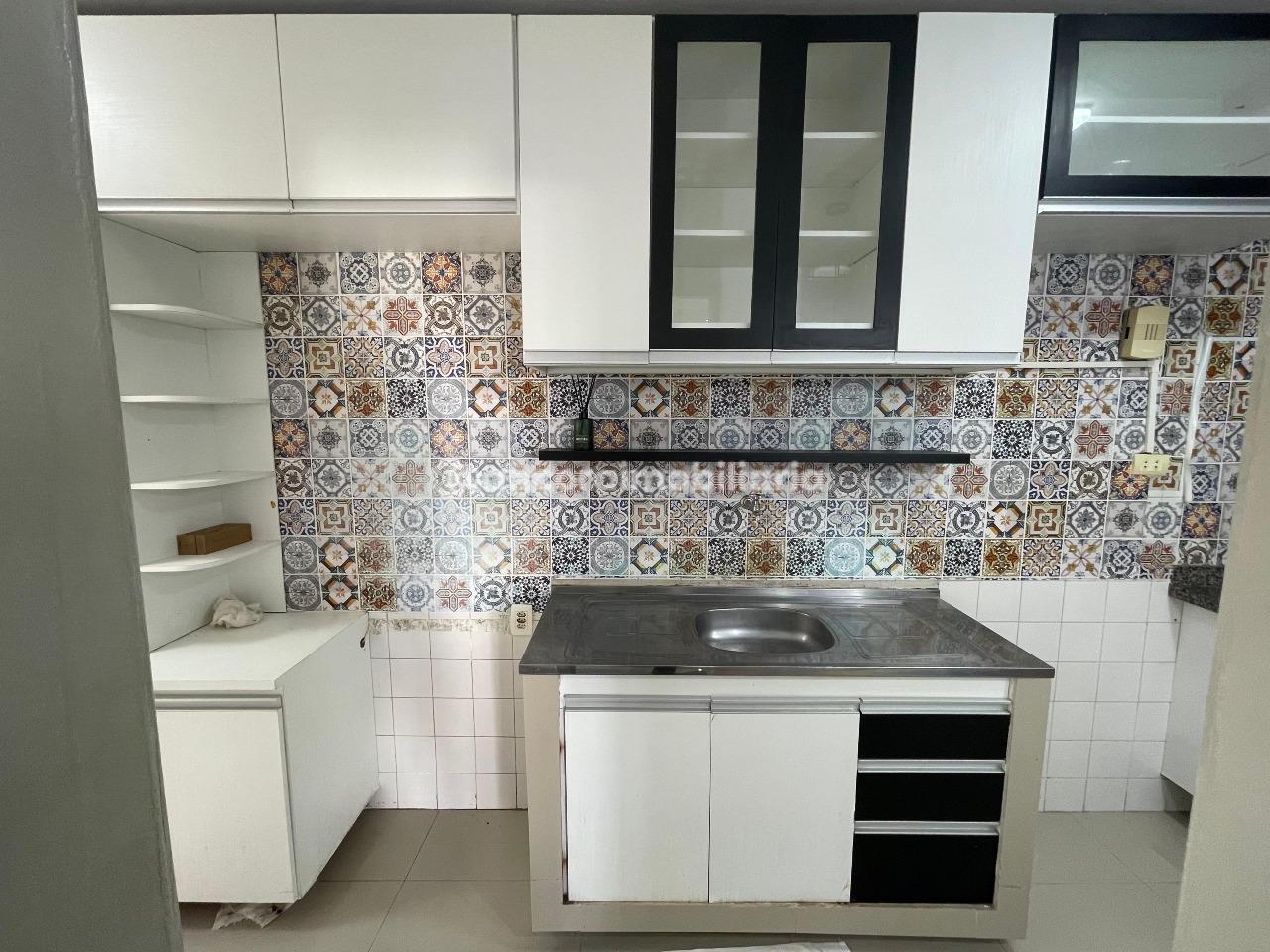 Apartamento para aluguel no Candeias: 