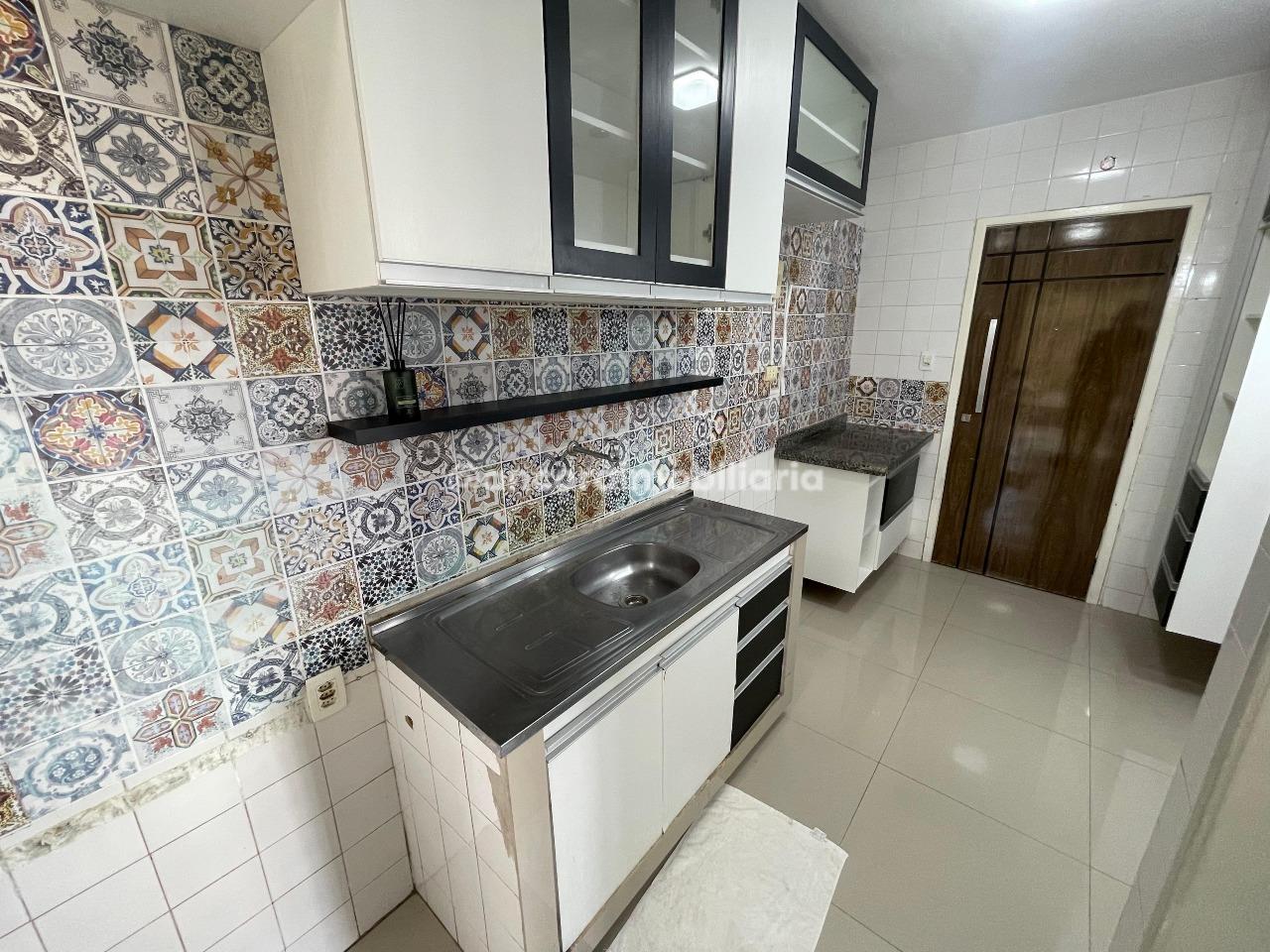 Apartamento para aluguel no Candeias: 