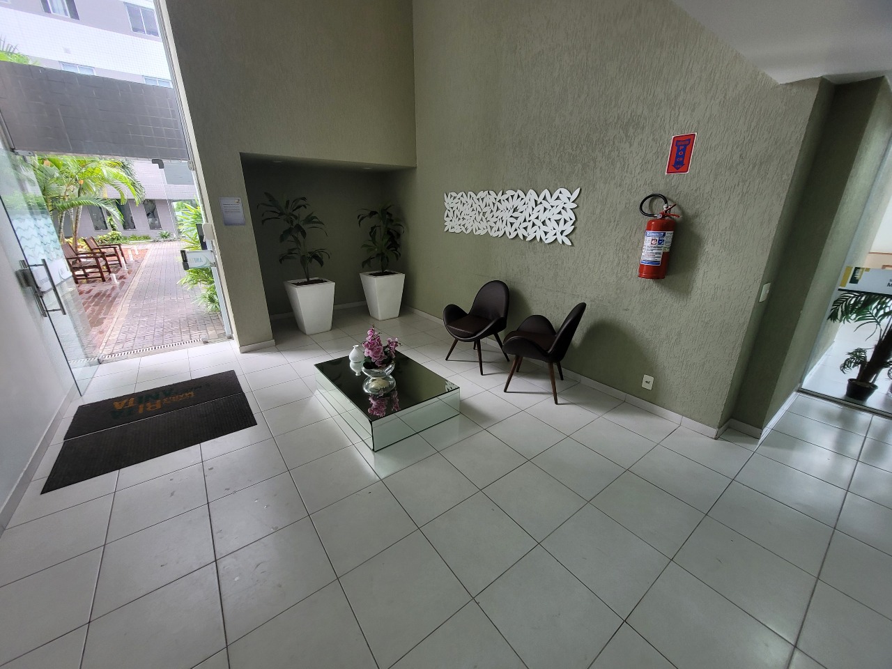 Apartamento para aluguel no Candeias: 