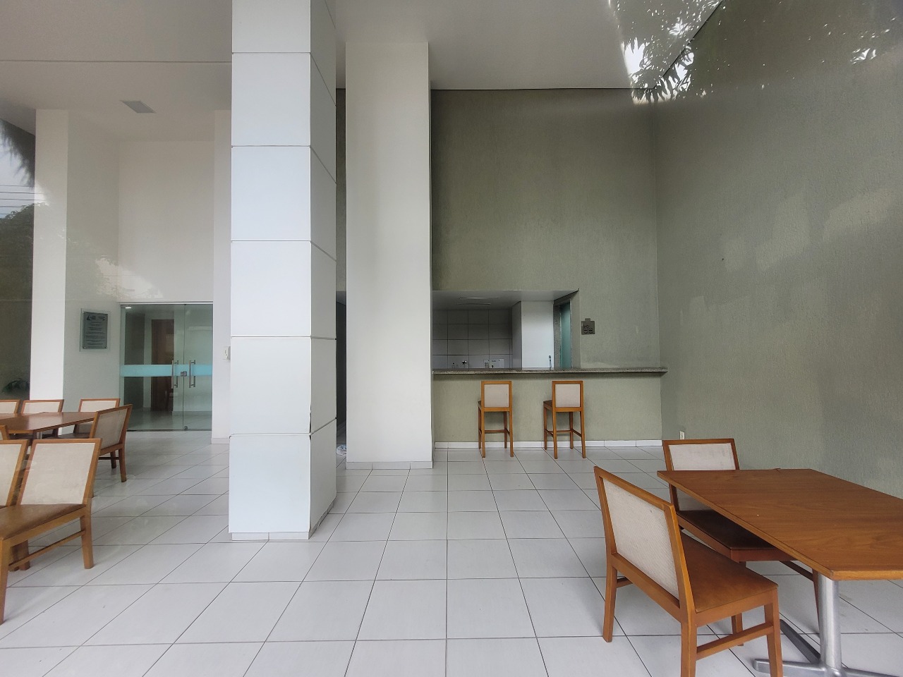 Apartamento para aluguel no Candeias: 