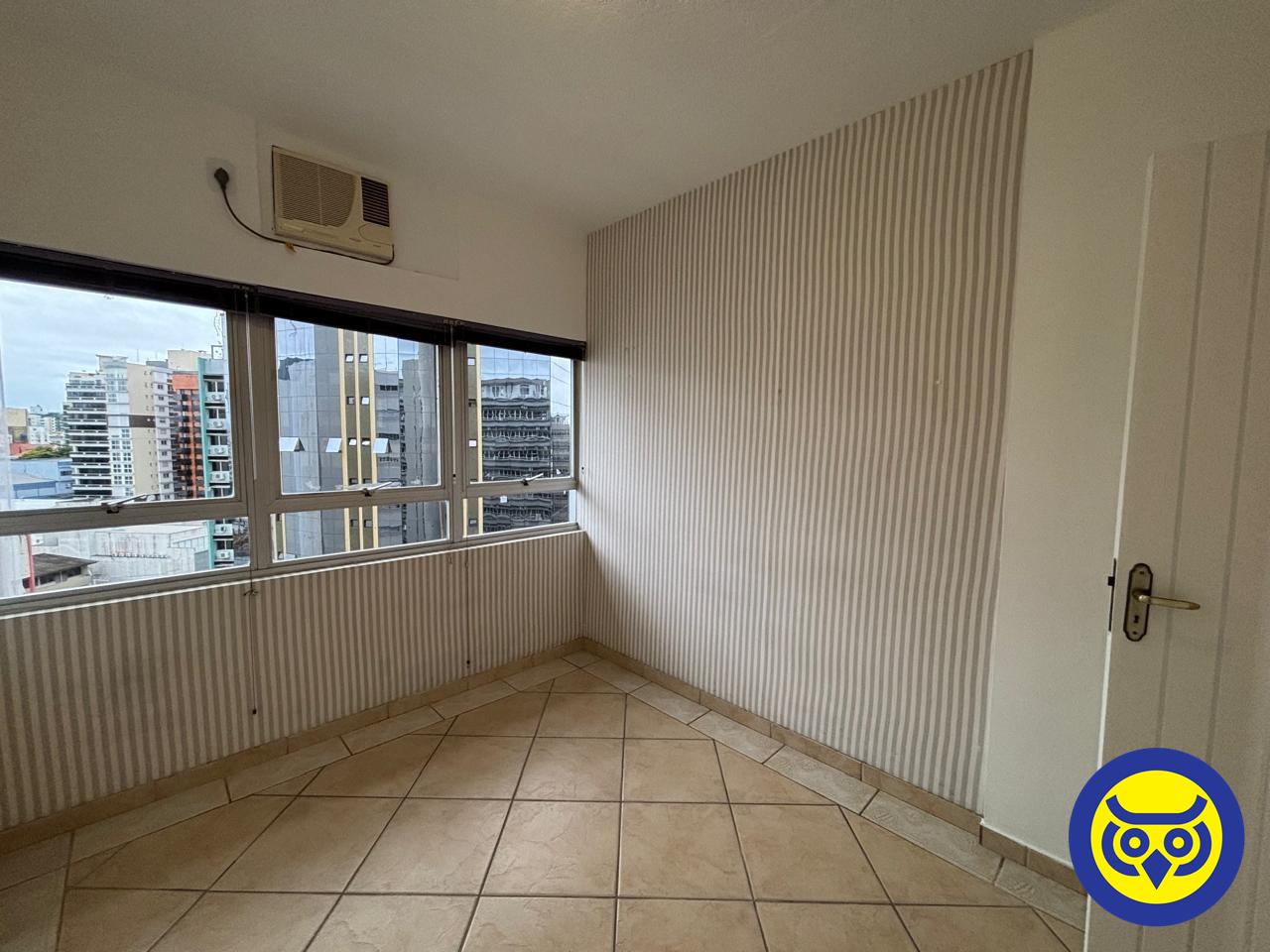 Salas/Conjuntos para aluguel no Centro: