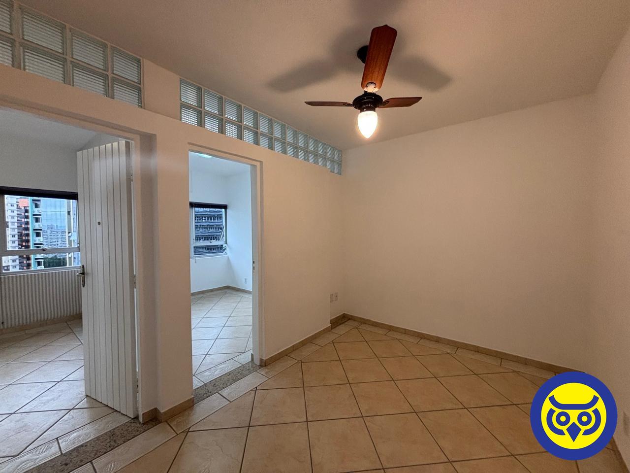 Salas/Conjuntos para aluguel no Centro: 