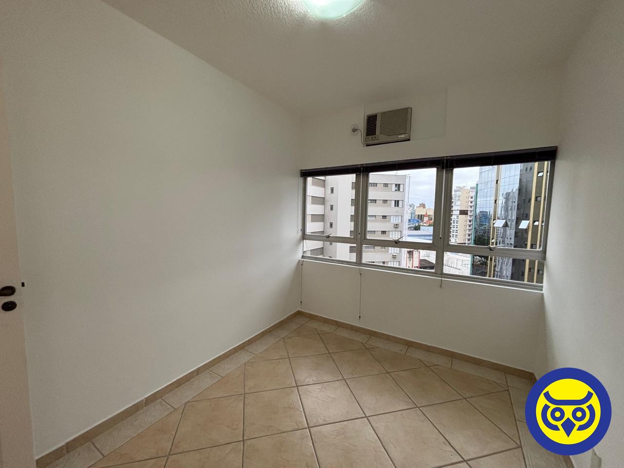 Salas/Conjuntos para aluguel no Centro: