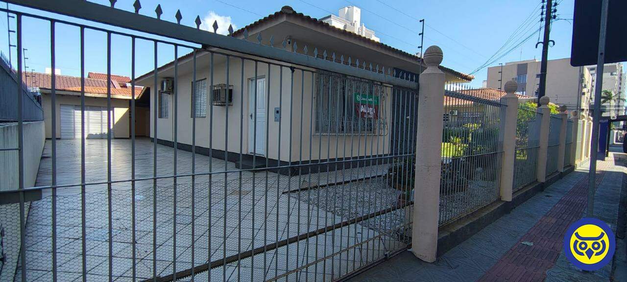 Casa para aluguel no Kobrasol: 