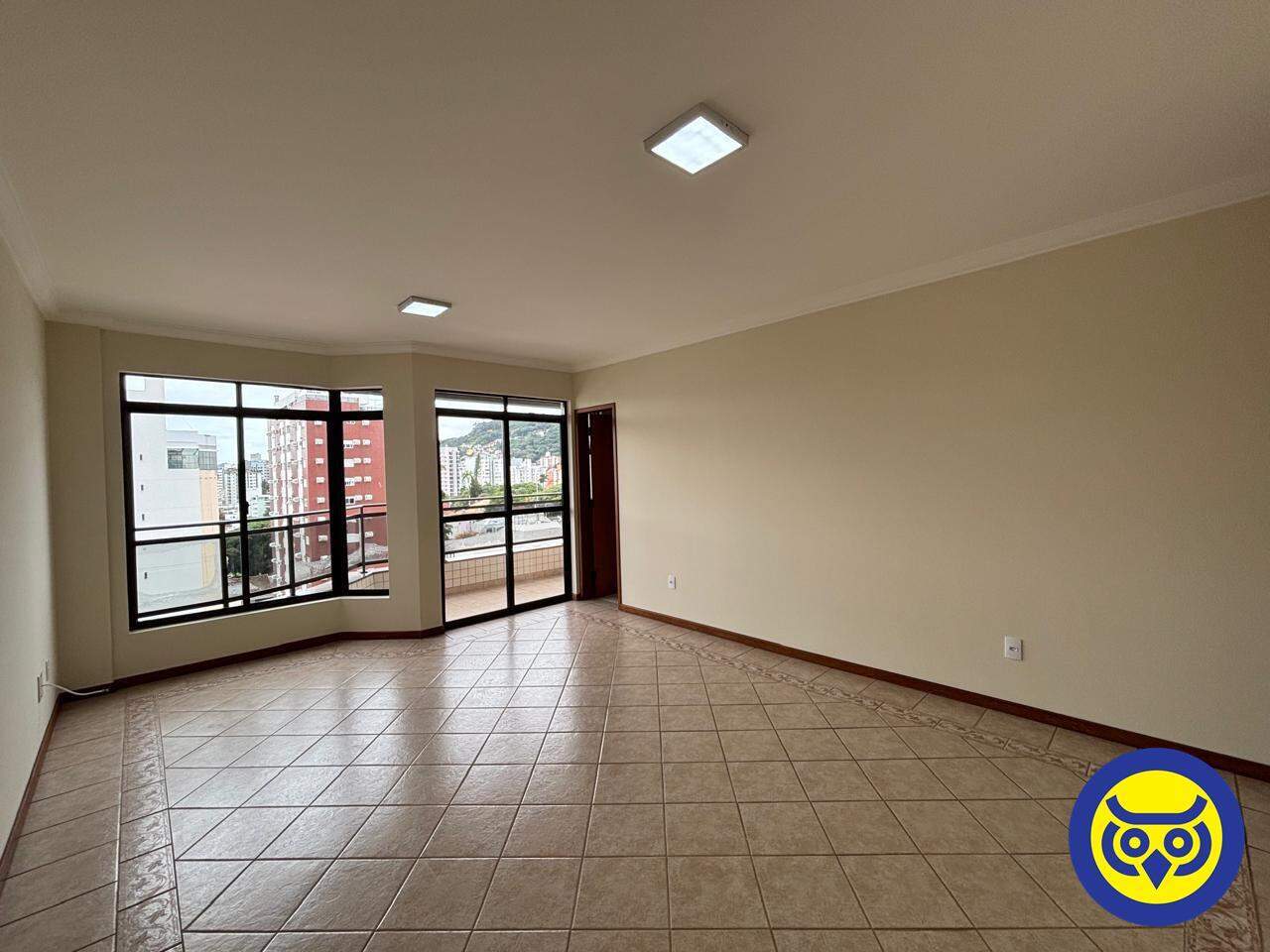 Apartamento para aluguel no Centro: 