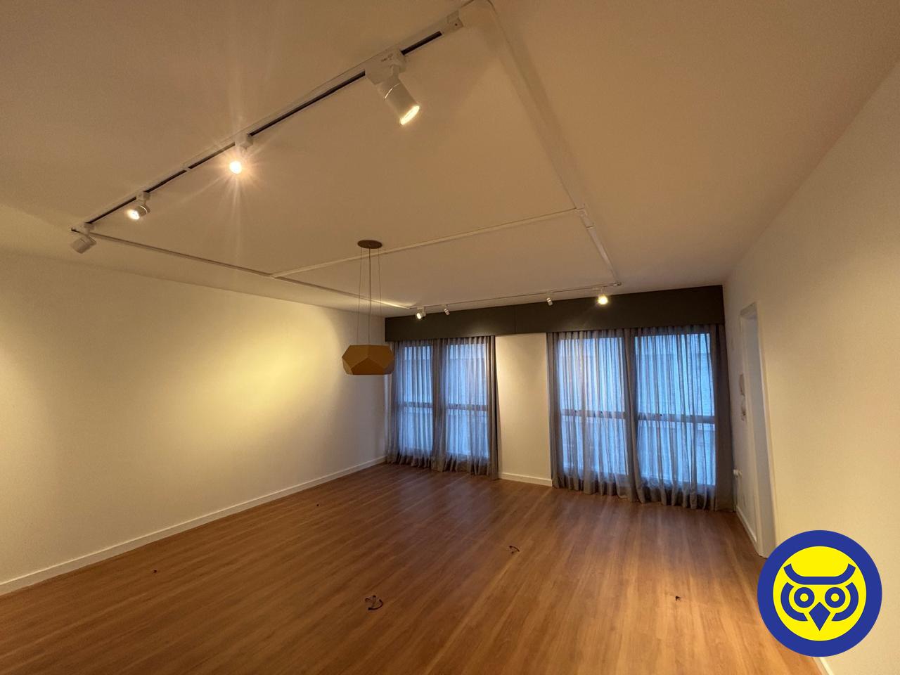 Salas/Conjuntos para aluguel no Itacorubi: