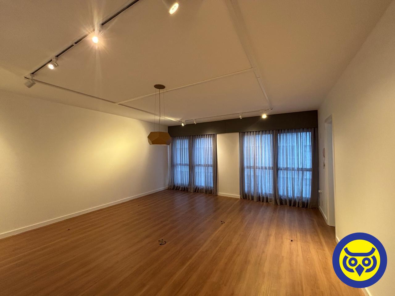 Salas/Conjuntos para aluguel no Itacorubi: 