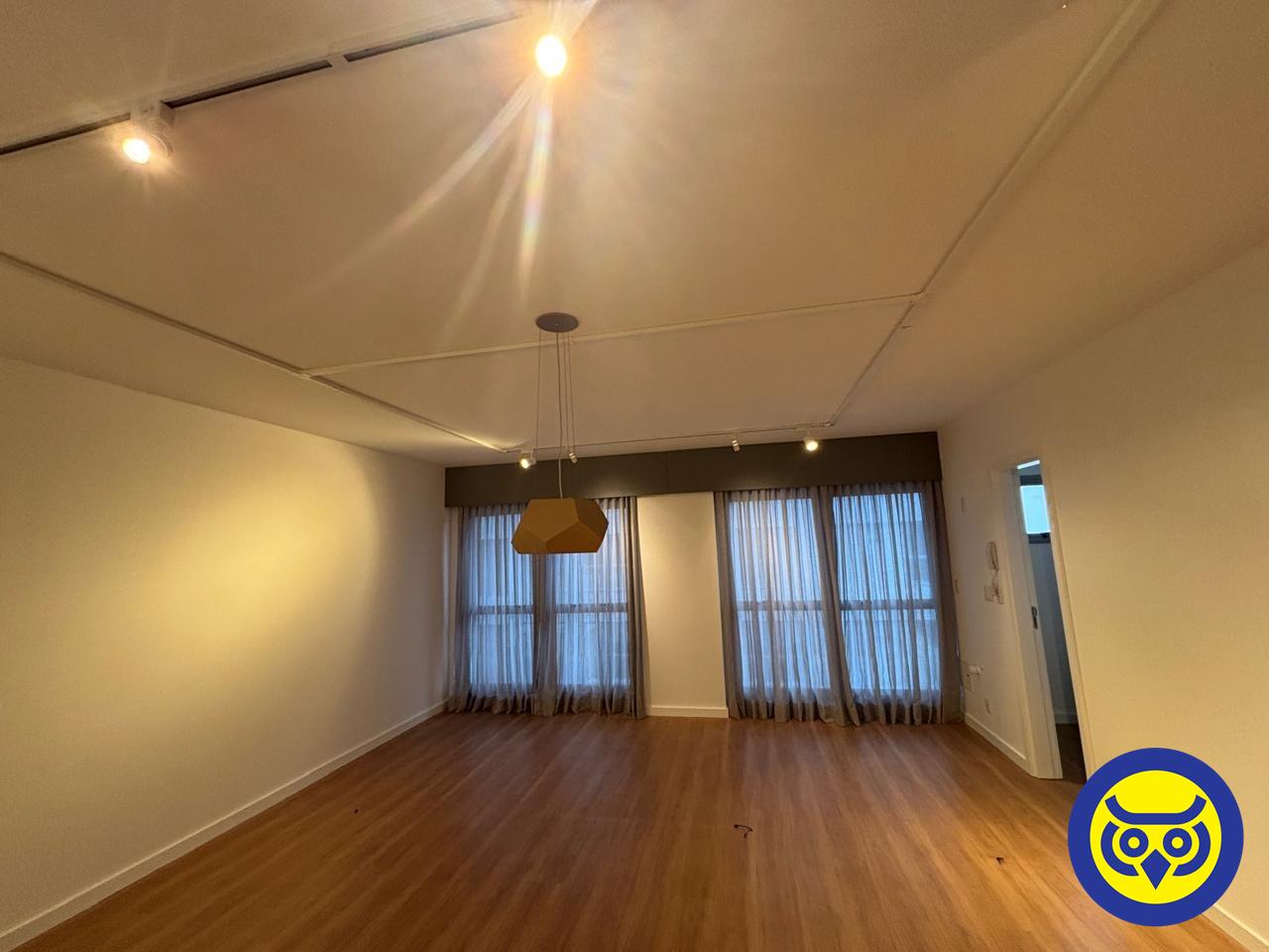 Salas/Conjuntos para aluguel no Itacorubi: