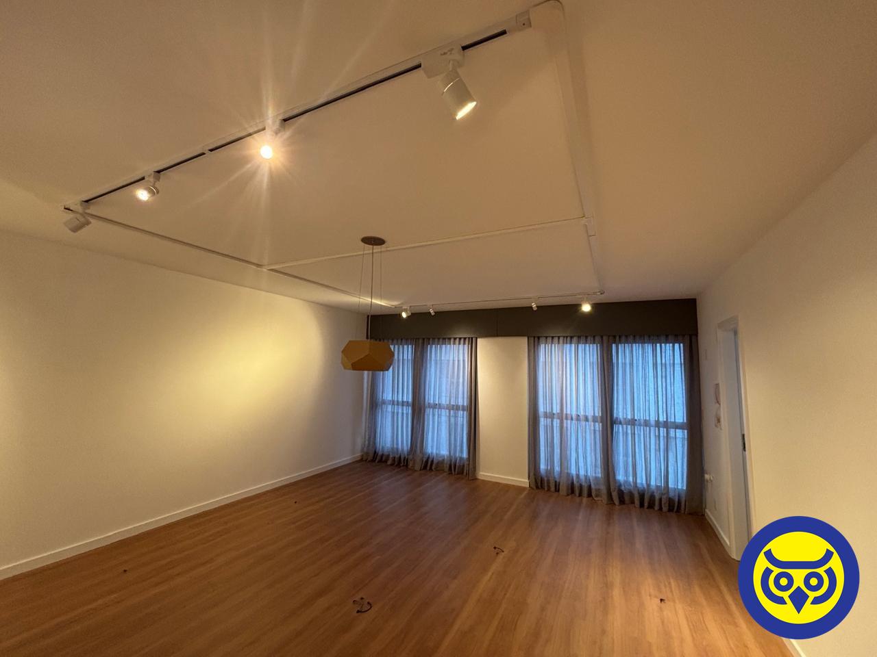 Salas/Conjuntos para aluguel no Itacorubi: