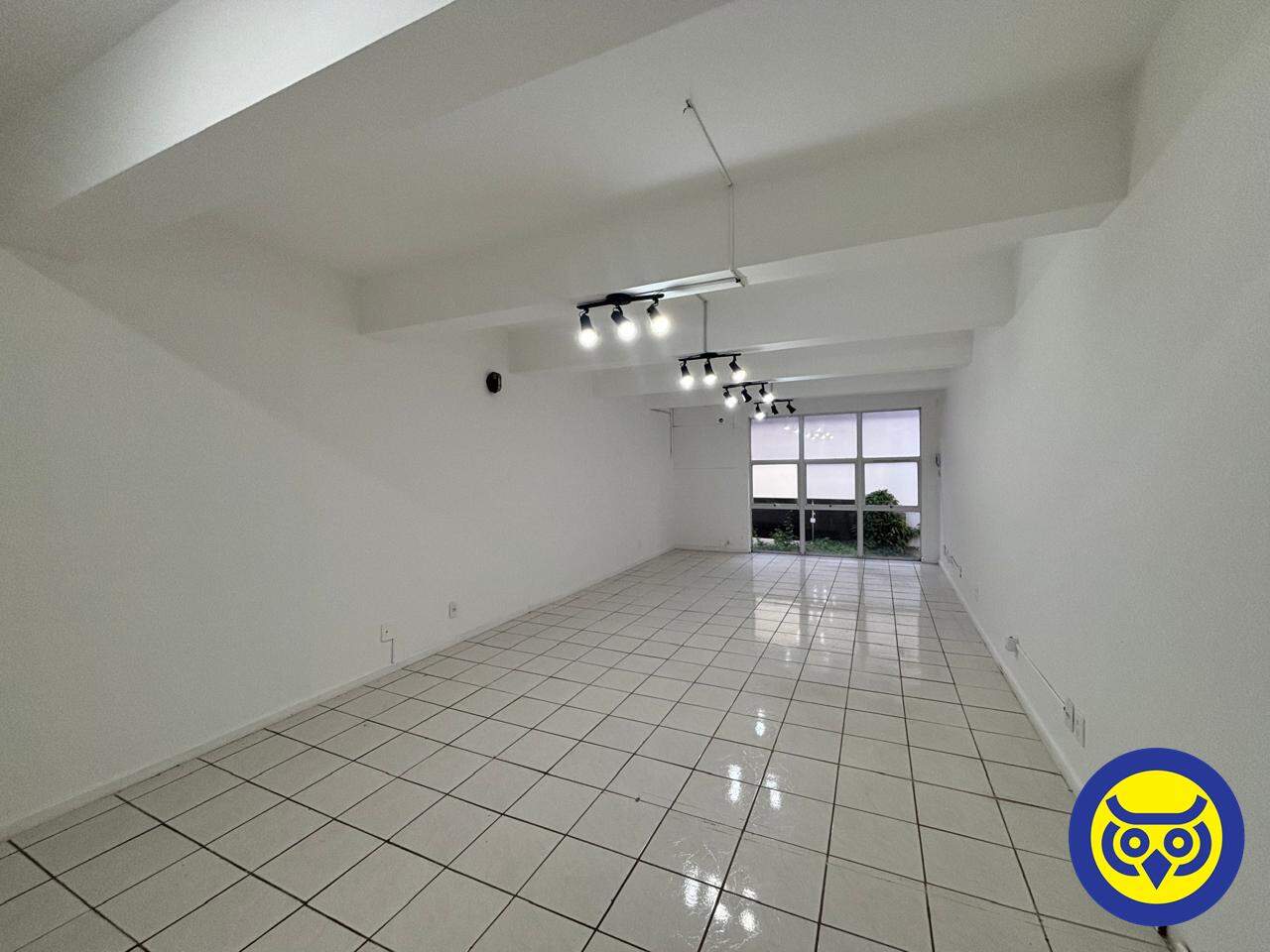 Sala para aluguel no Centro: 