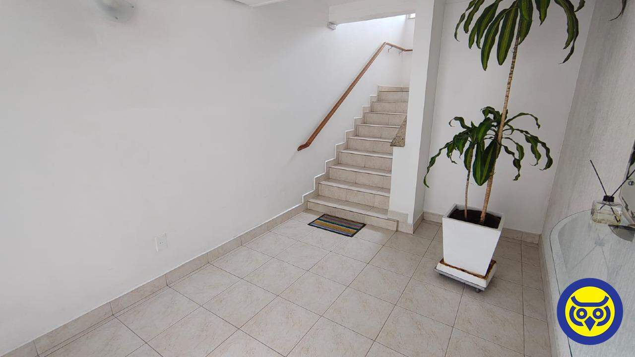 Apartamento para aluguel no Coqueiros: 