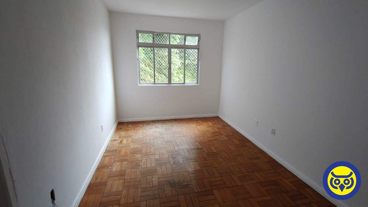 Apartamento para aluguel no Coqueiros: 