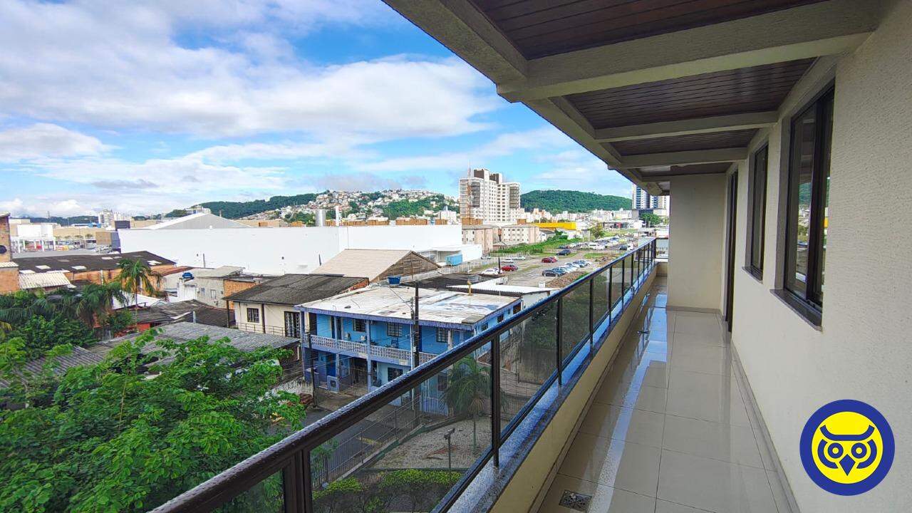 Apartamento para aluguel no Barreiros: 