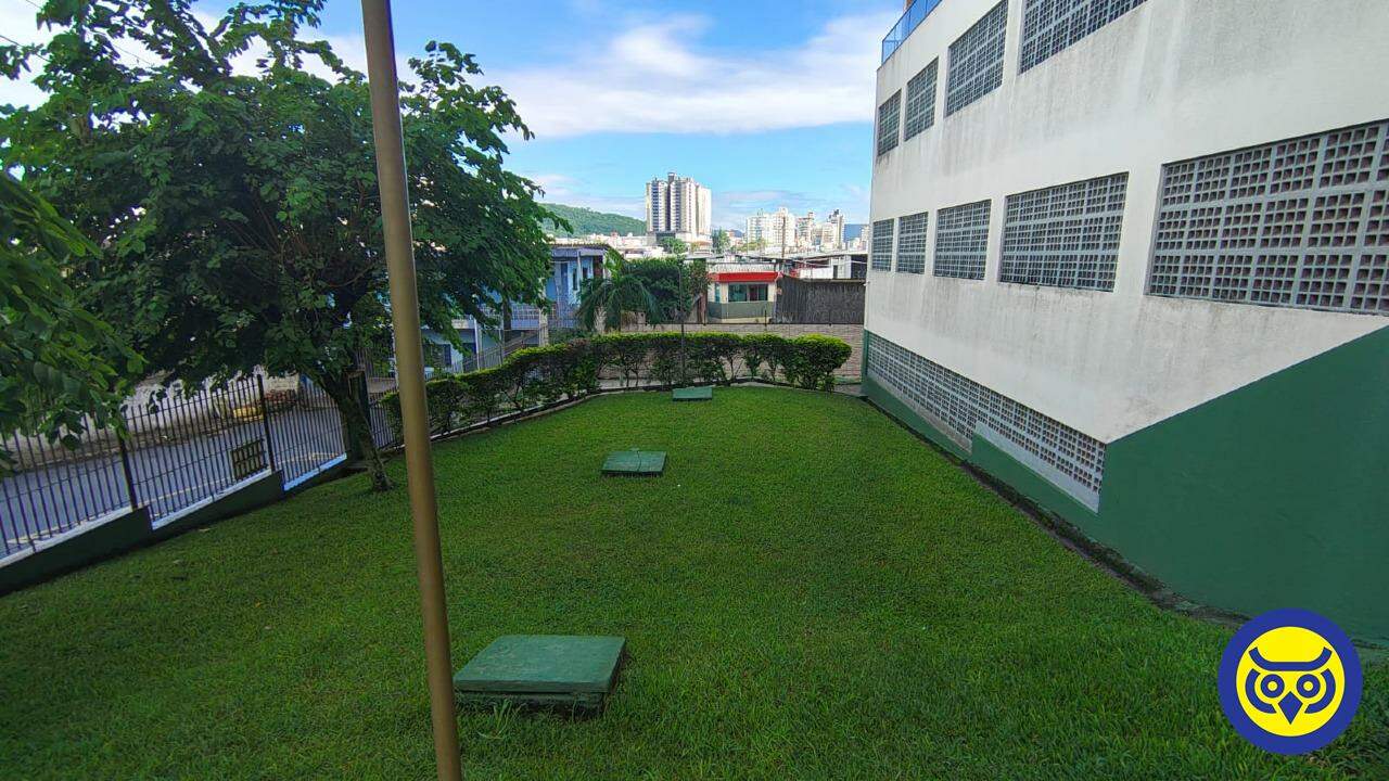 Apartamento para aluguel no Barreiros: 