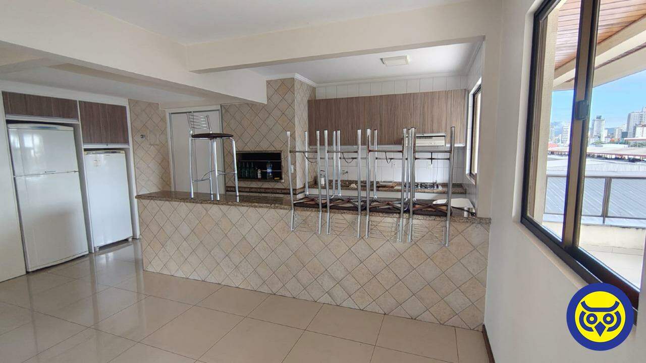 Apartamento para aluguel no Barreiros: 