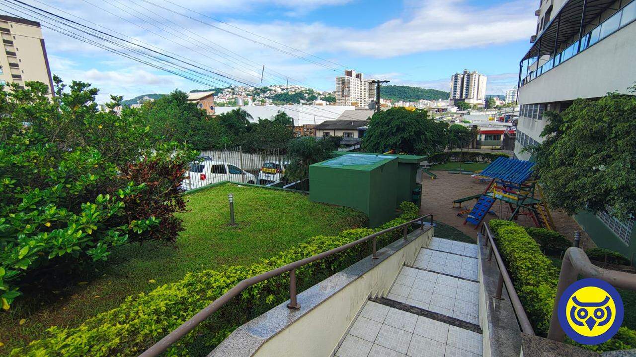 Apartamento para aluguel no Barreiros: 