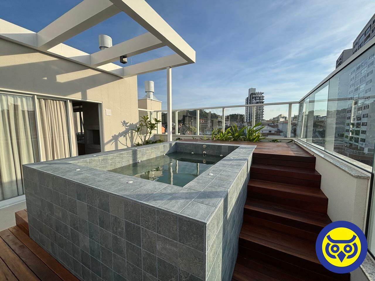 Apartamento para aluguel no Agronômica: 