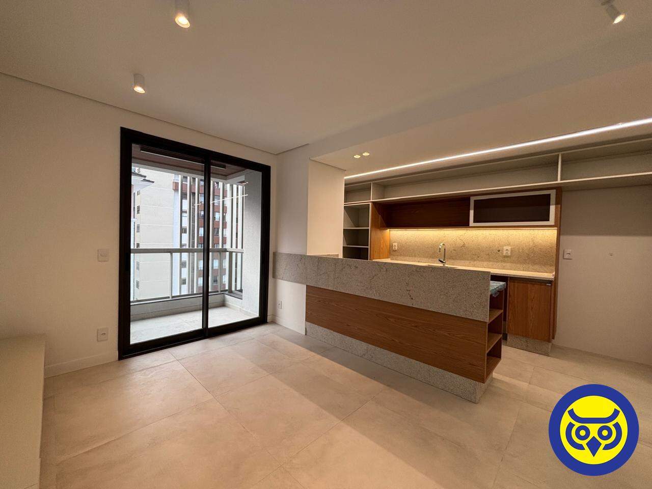 Apartamento para aluguel no Centro: 