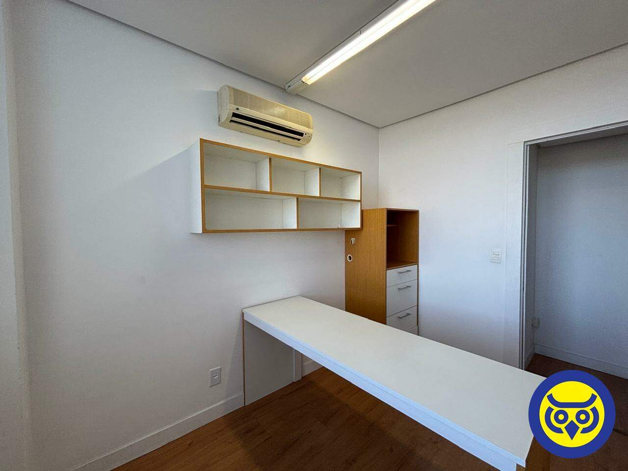 Sala para aluguel no Centro: 