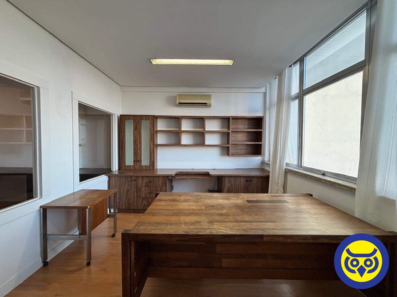 Sala para aluguel no Centro: 